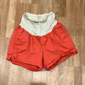 Old Navy Maternity shorts